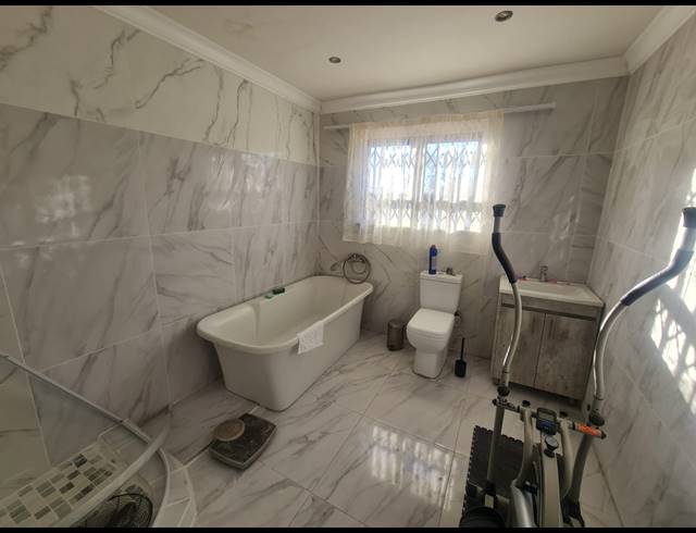 3 BEDROOM HOUSE FOR SALE IN VAALOEWER